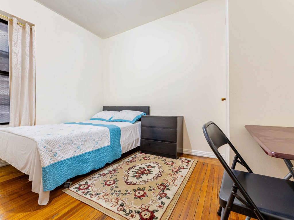 Elegant Private Room in Eastern Parkway Brooklyn - Reservation Resources